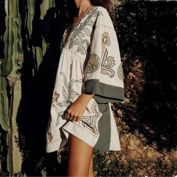 #173 Embroidered Linen Blend Cream and Sage Green Mini Dress - Picture 6 of 12